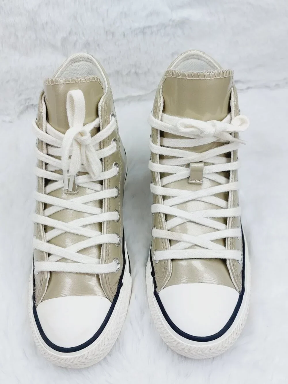 Converse Girl's Taupe Chuck Taylor All Star Mid-Top Athletic Sneaker Size 5